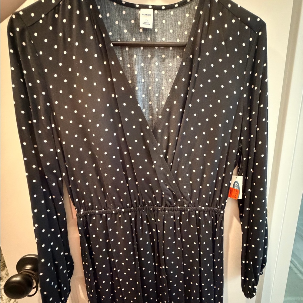 NWT Old Navy Black and White Polka Dot Long Sleeve Dress
